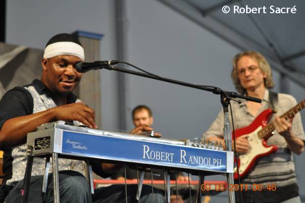 Robert Randolph et Sonny Landreth (photo de Robert Sacre)