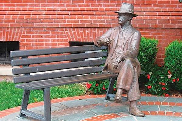 statue de William Faulkner